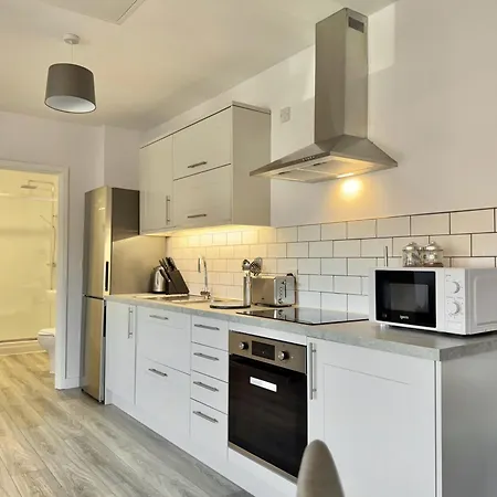 Stylish Abode In York-parking * ヨーク