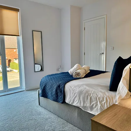 Stylish Abode In York-parking * ヨーク