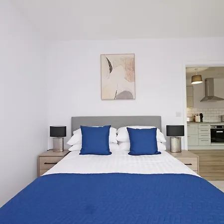 Stylish Abode In York-parking ヨーク