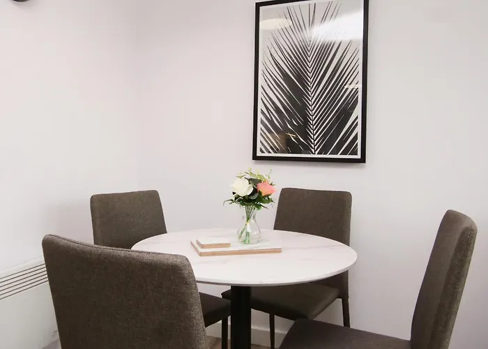 Stylish Abode In York-parking Διαμέρισμα *