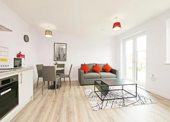 Stylish Abode In York-parking