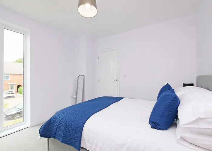 Stylish Abode In York-parking Lägenhet