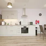 Appartement Stylish Abode In York-parking