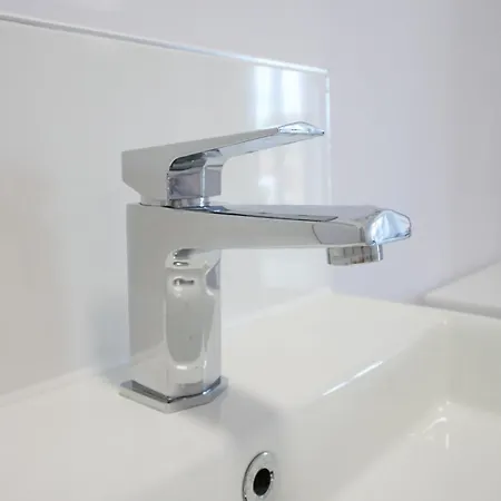 דירה Stylish Abode In York-parking